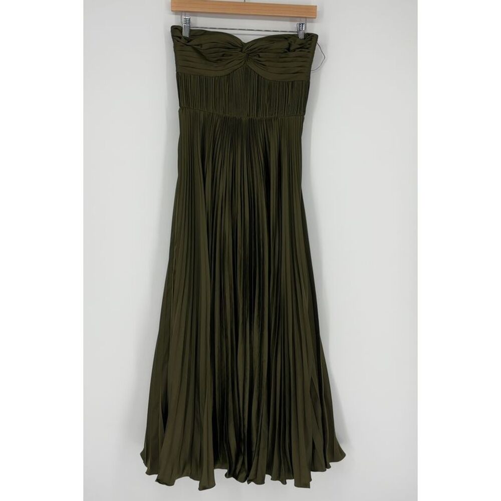 AMUR Dress in Olive